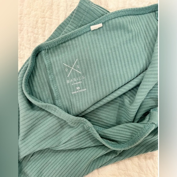 PacSun Basic Tee - Picture 3 of 3